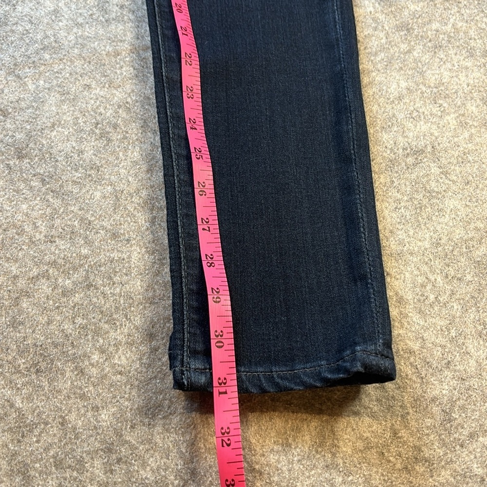 AG  Jeans, The Farrah Skinny-High Rise Skinny. Size 28R. - Picture 3 of 14